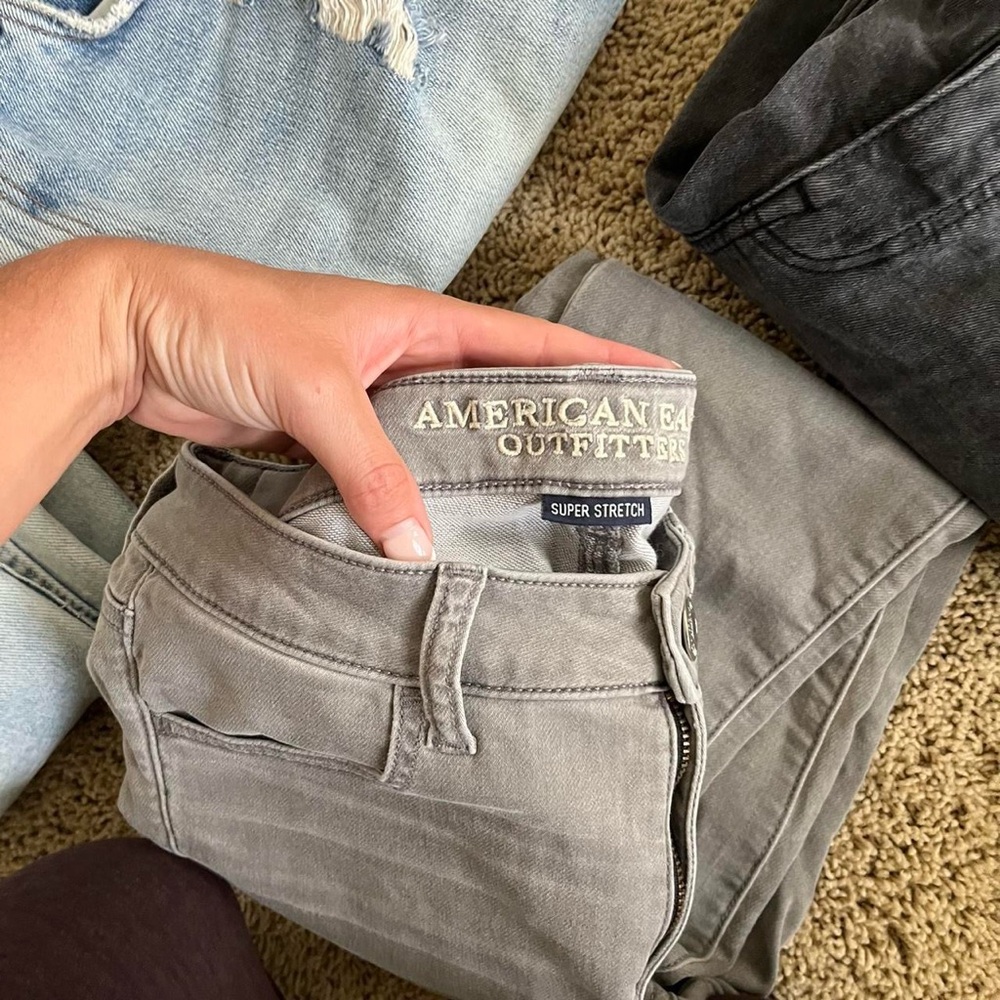 Assorted Denim Jeans Collection - Picture 6 of 7
